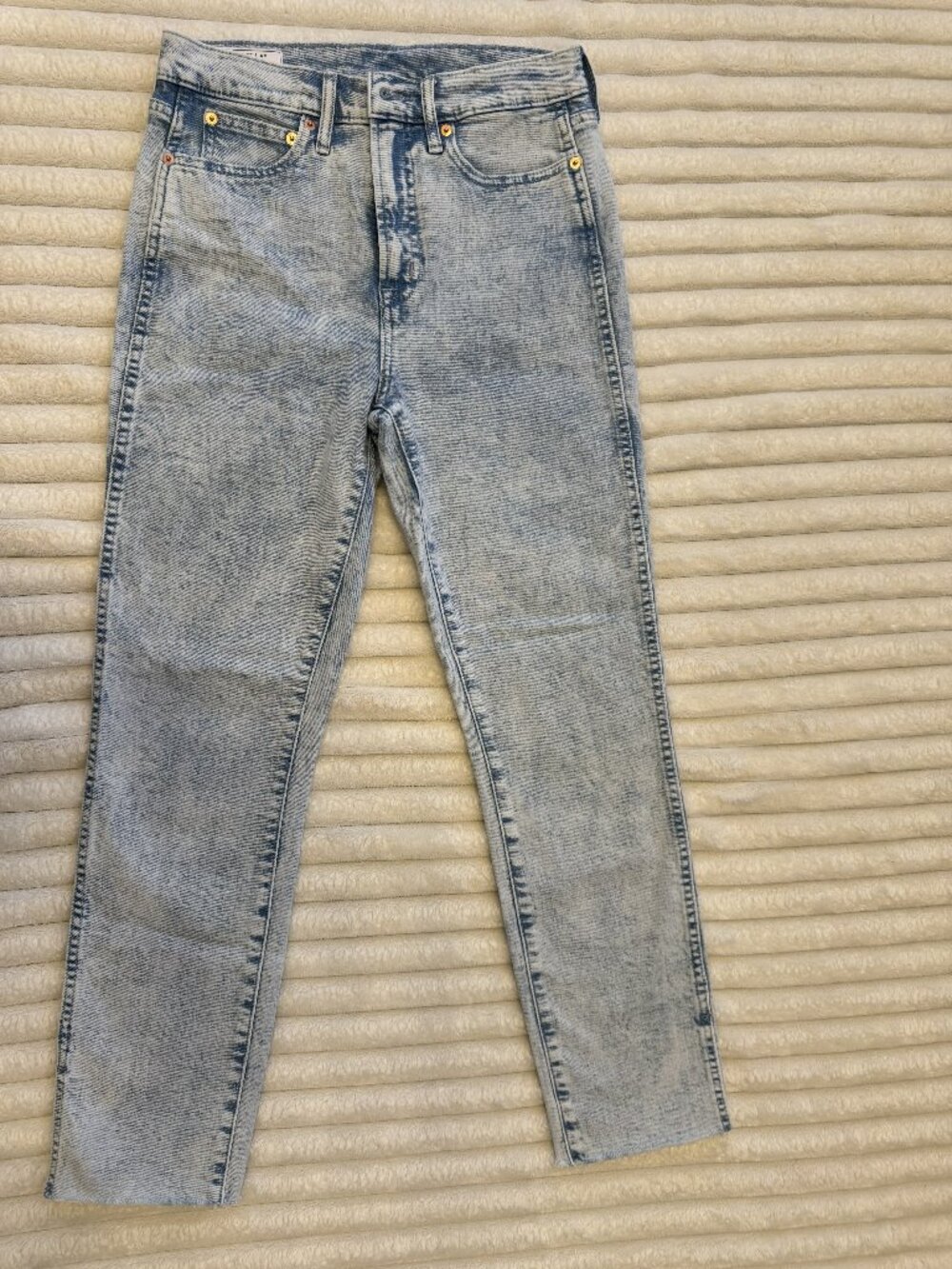 Gap Vintage Slim High Rise Cropped Jeans Light Acid Wash Size 27 / 4